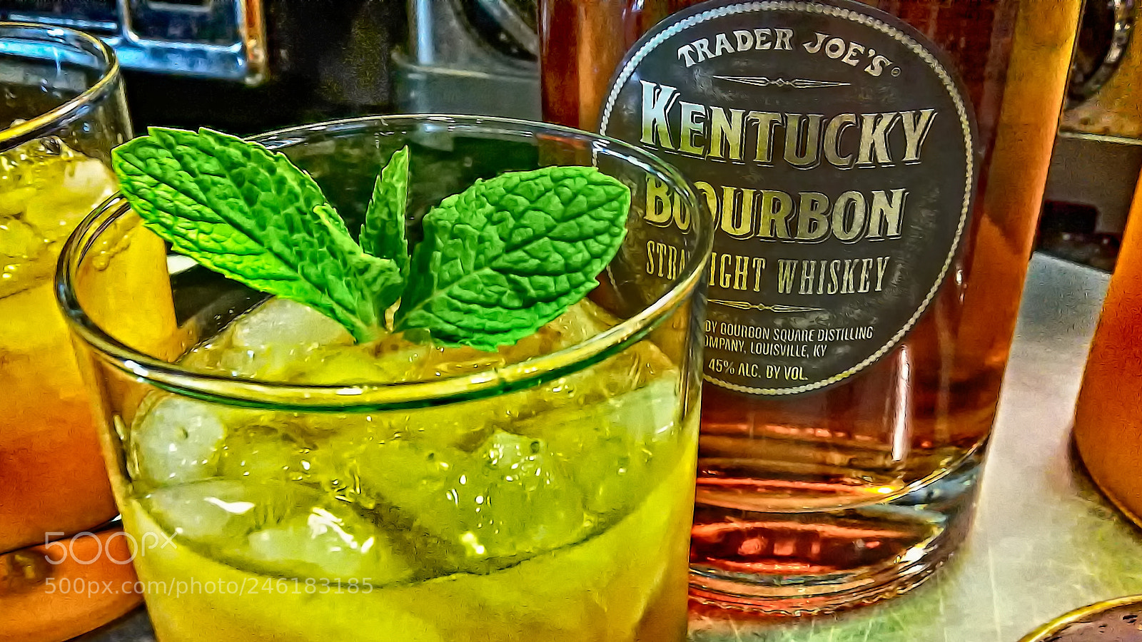 Apple iPhone 4 sample photo. Ginger mint julep photography