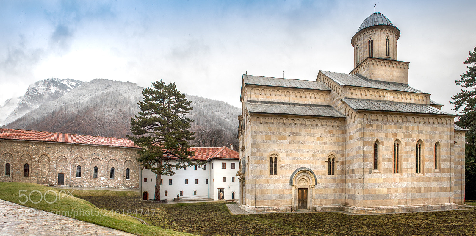 Nikon D5 sample photo. Serbian orthodox monastary / kosovo photography