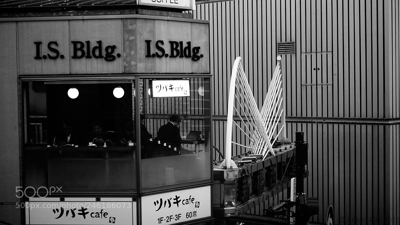 Sony DSC-RX100M5 sample photo. I.s. bldg. photography