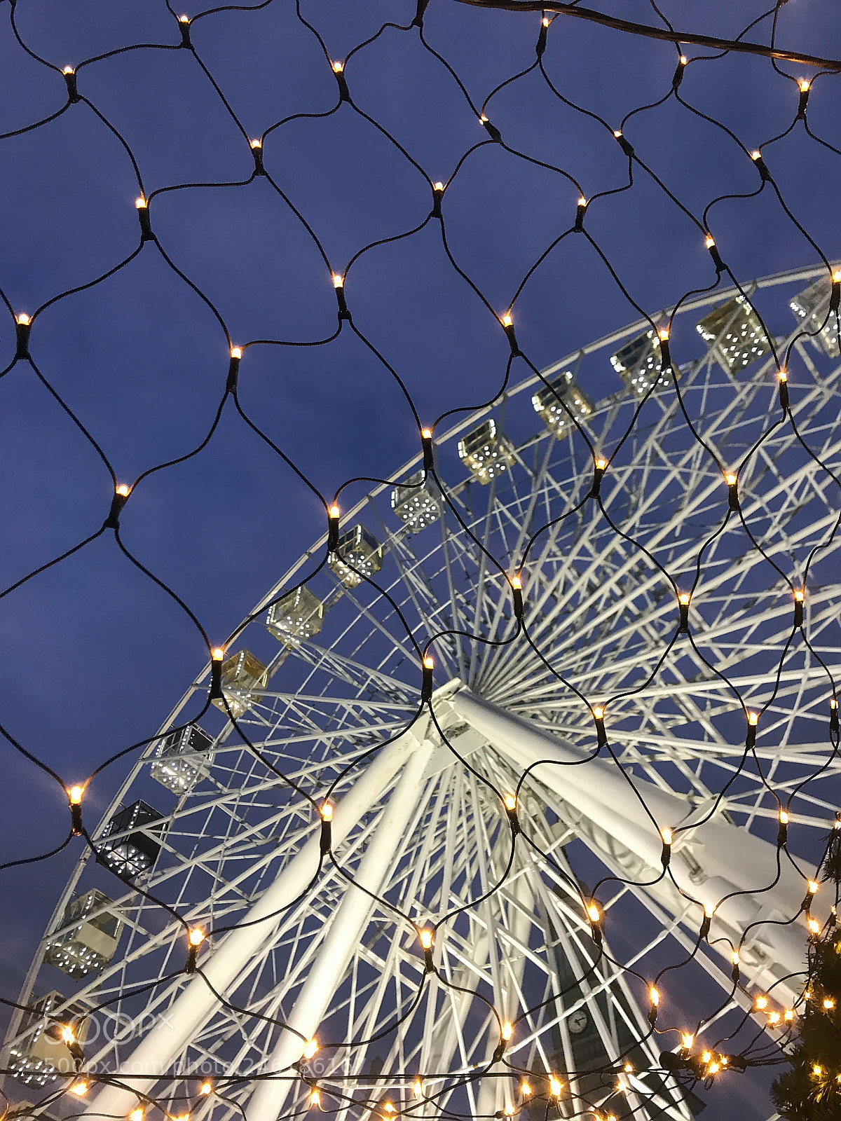 Apple iPhone 7 Plus sample photo. Ferris wheel in the photography
