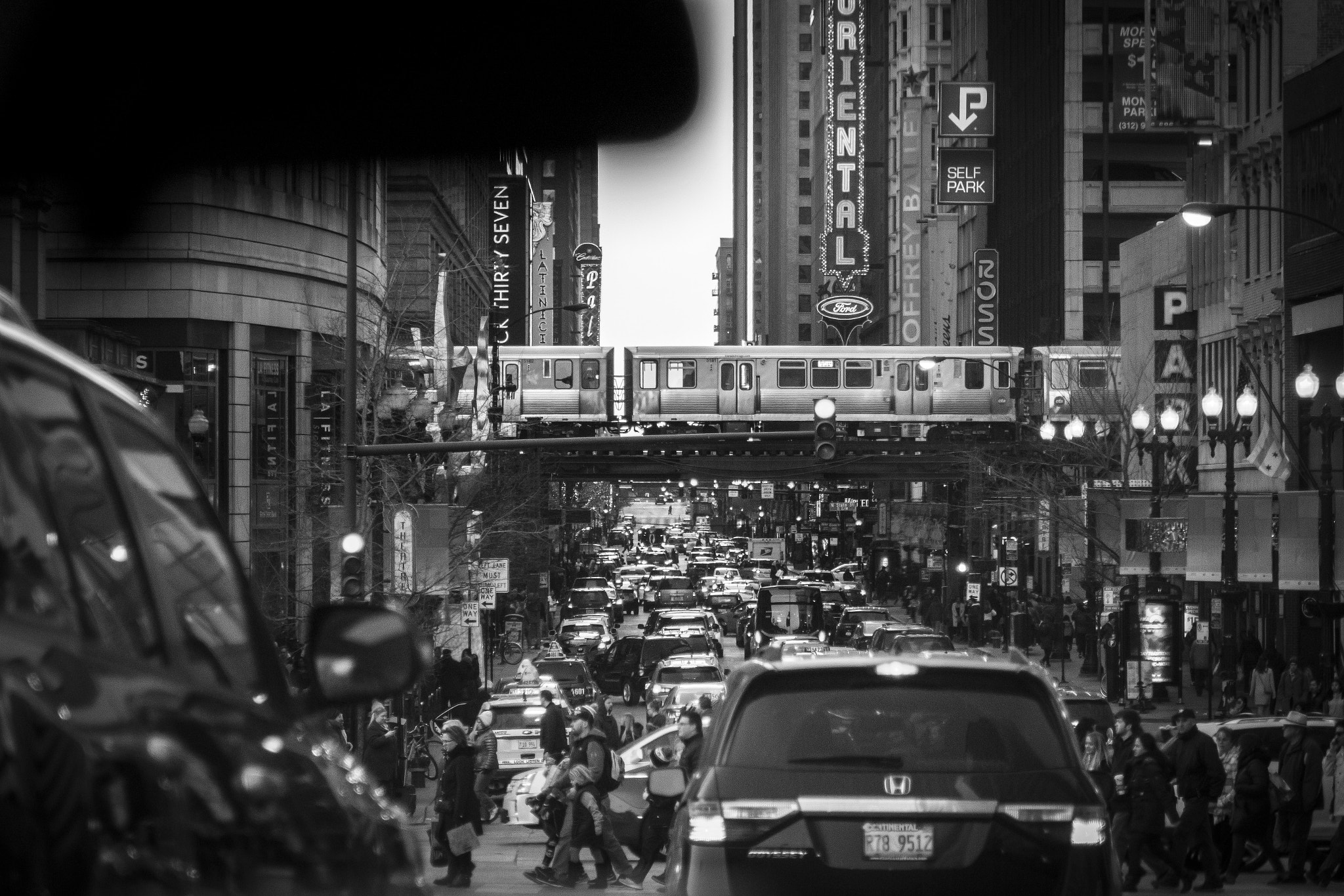 Sony Cyber-shot DSC-RX10 II sample photo. Chicago b&w photography