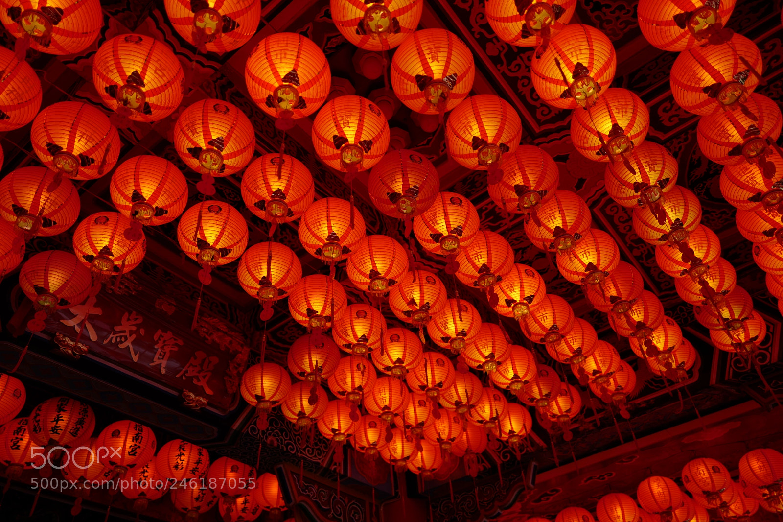 Leica Q (Typ 116) sample photo. Red lanterns photography