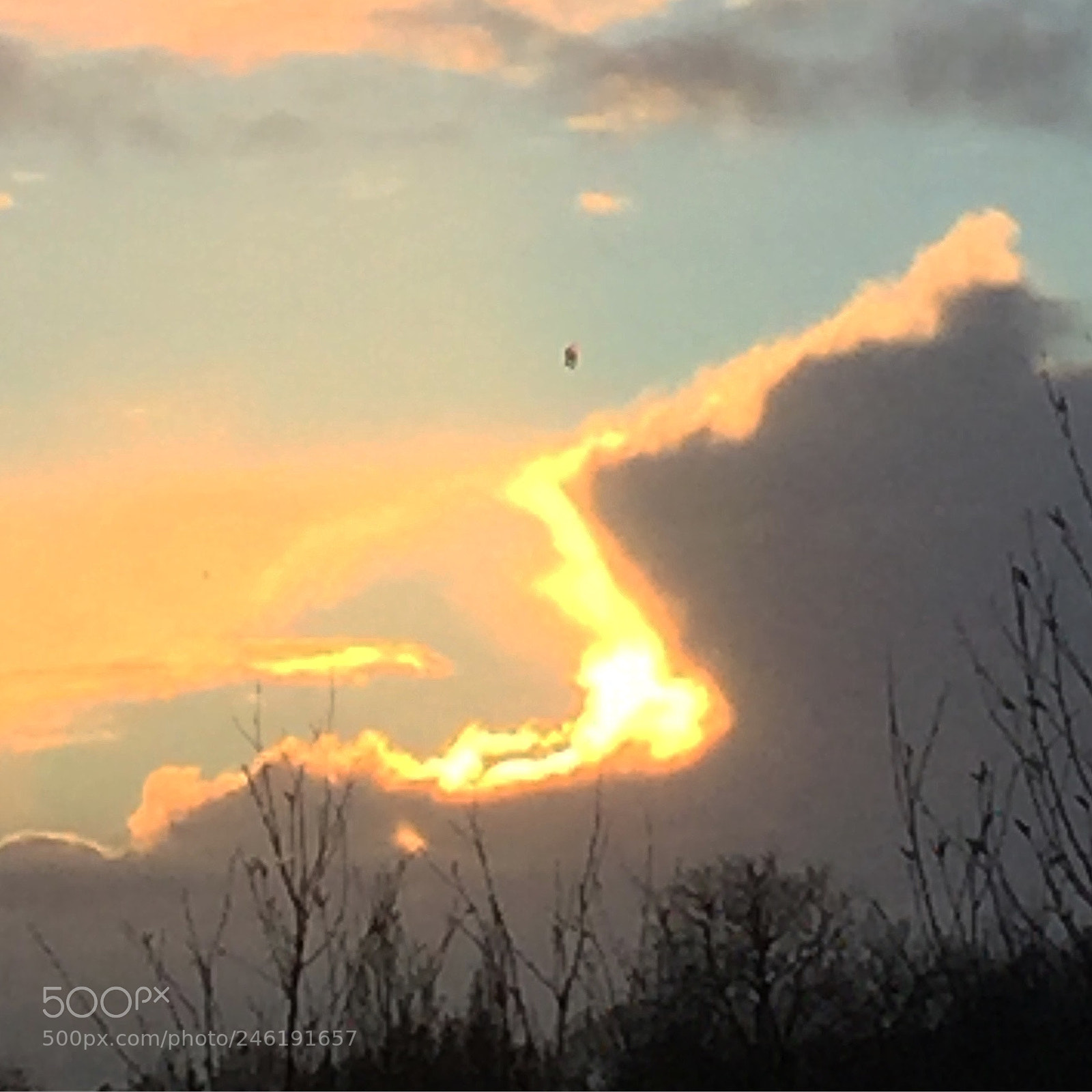 Apple iPhone 6 Plus sample photo. Sky with sun and photography