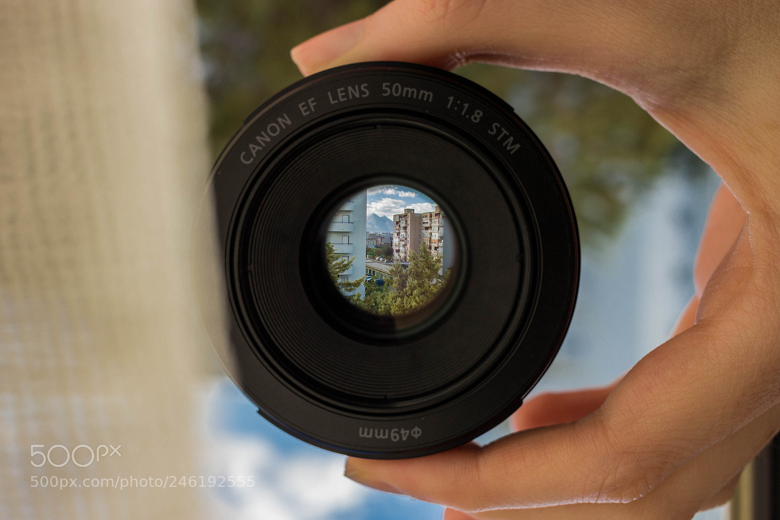Canon EOS 100D (EOS Rebel SL1 / EOS Kiss X7) sample photo. World in a bubble photography