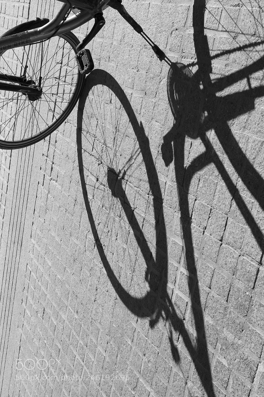 Canon EOS M10 sample photo. Old bike photography