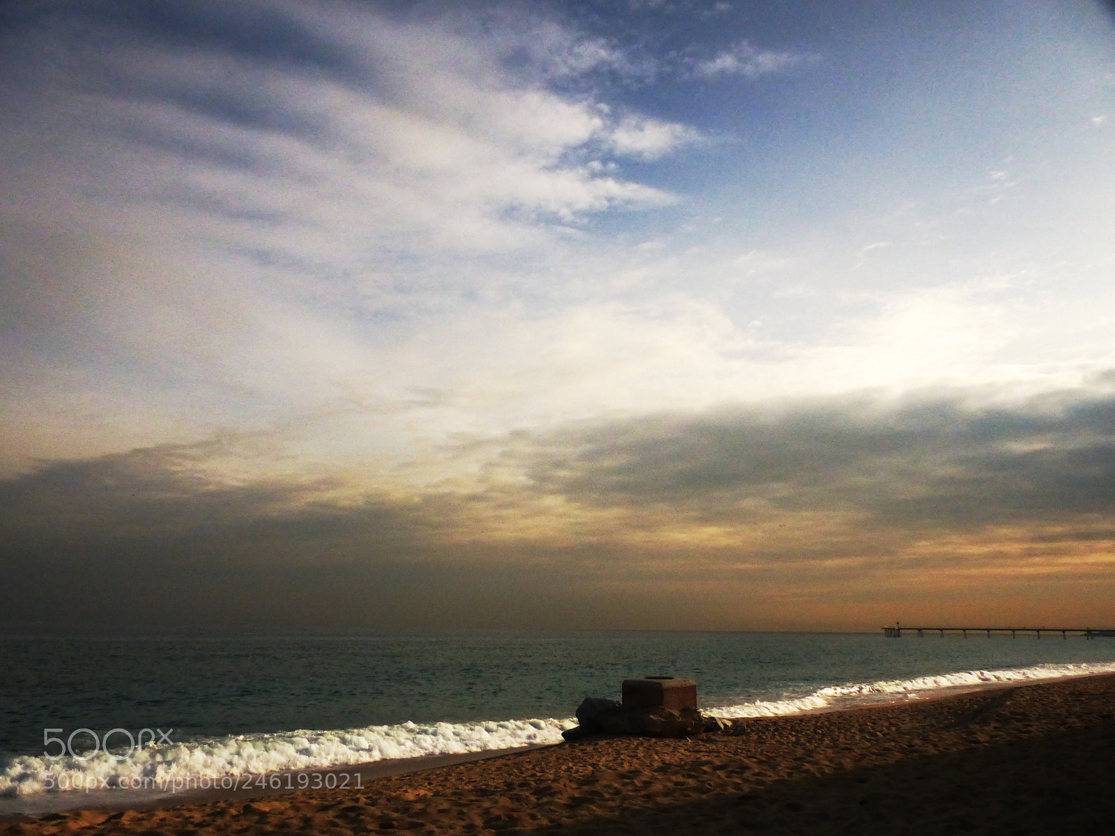 Panasonic Lumix DMC-FZ200 sample photo. Last sun rays on photography
