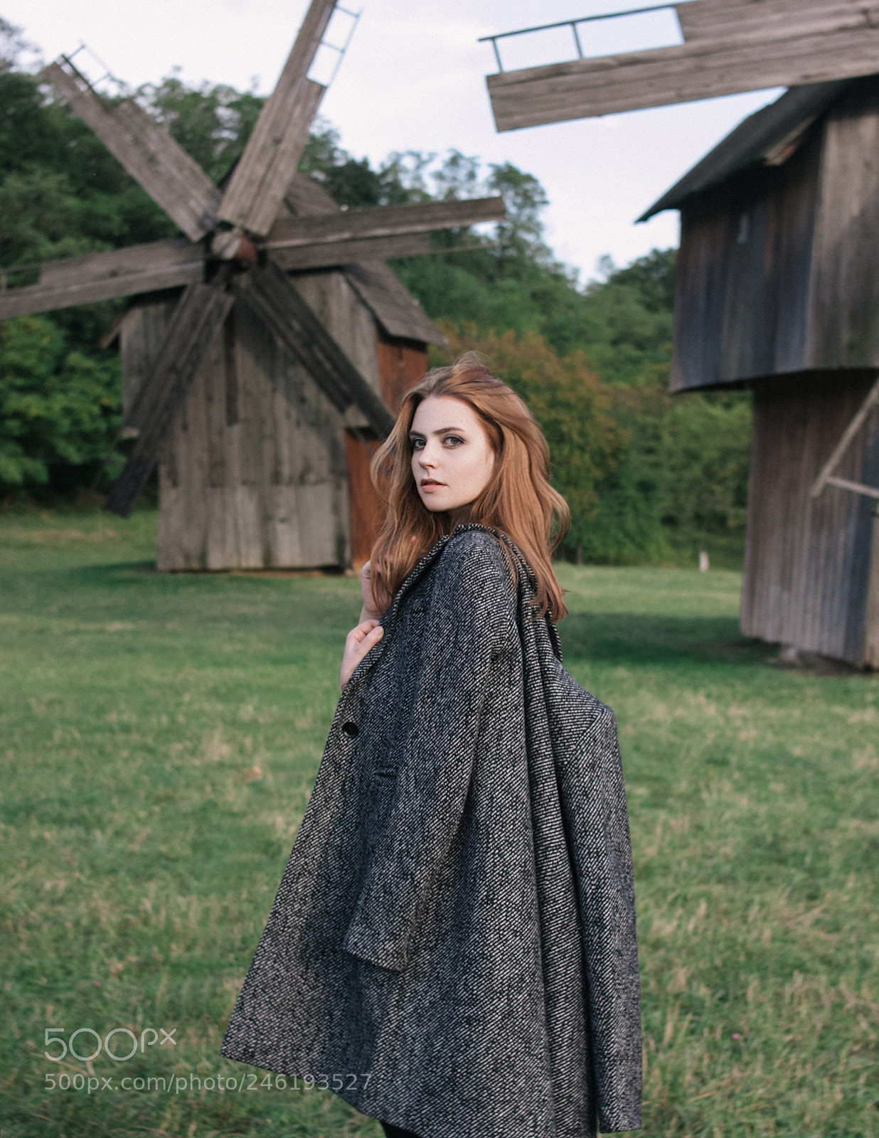 Canon EOS 50D sample photo. Coat weather photography