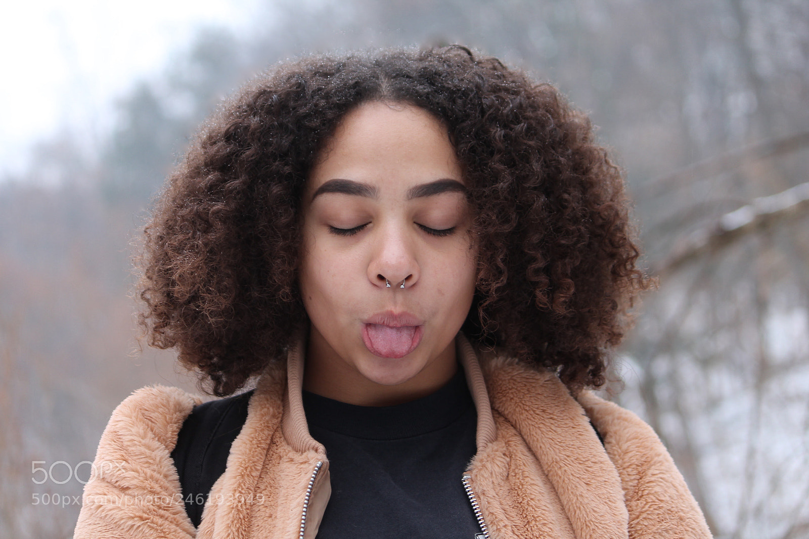 Canon EOS 1100D (EOS Rebel T3 / EOS Kiss X50) sample photo. Snow dripping but never photography