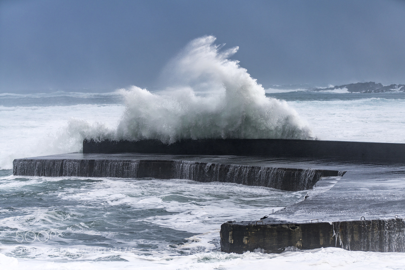 Sony a7R II sample photo. Crashing wave photography