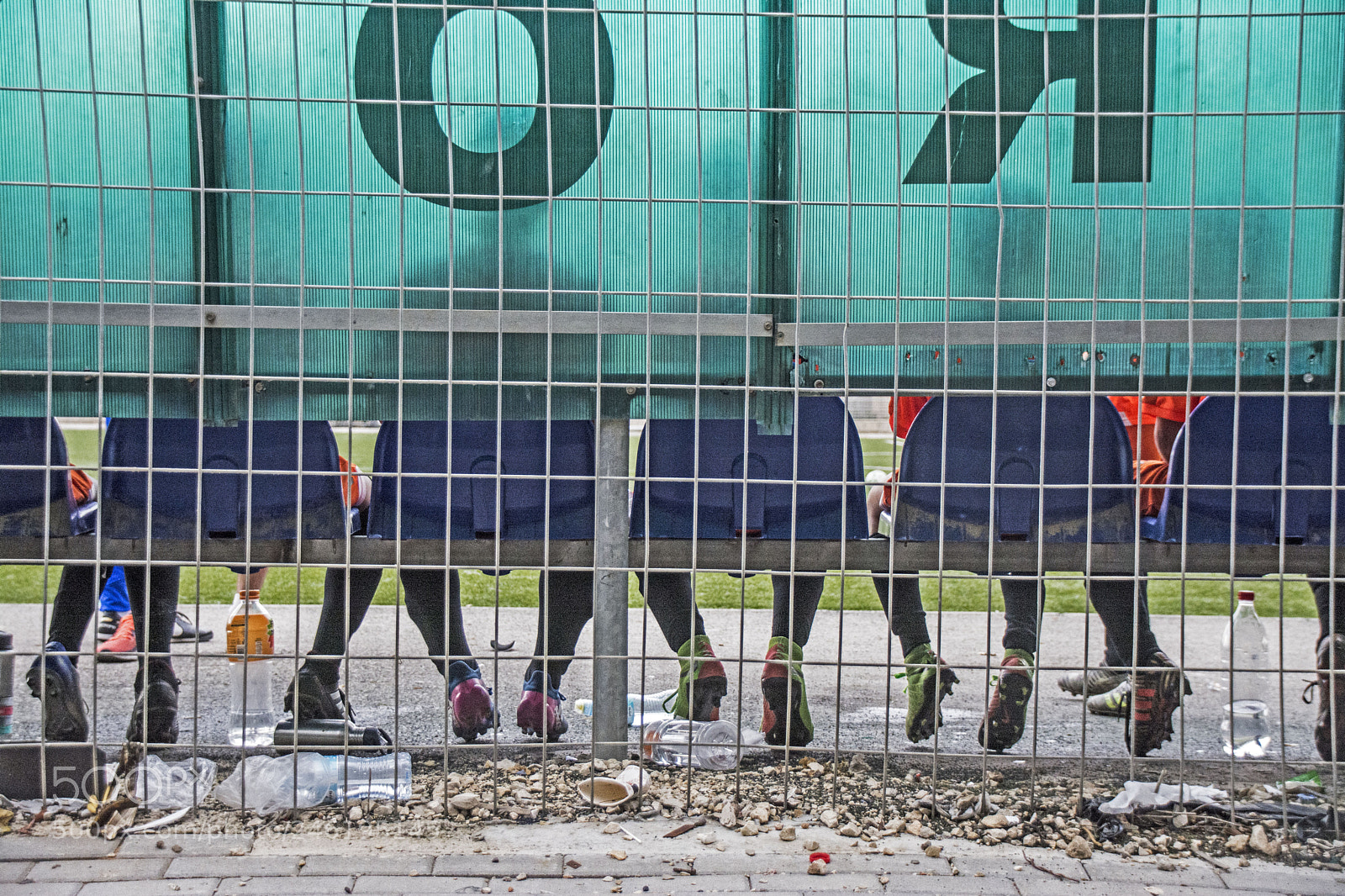 Nikon D7100 sample photo. Football players waiting. photography