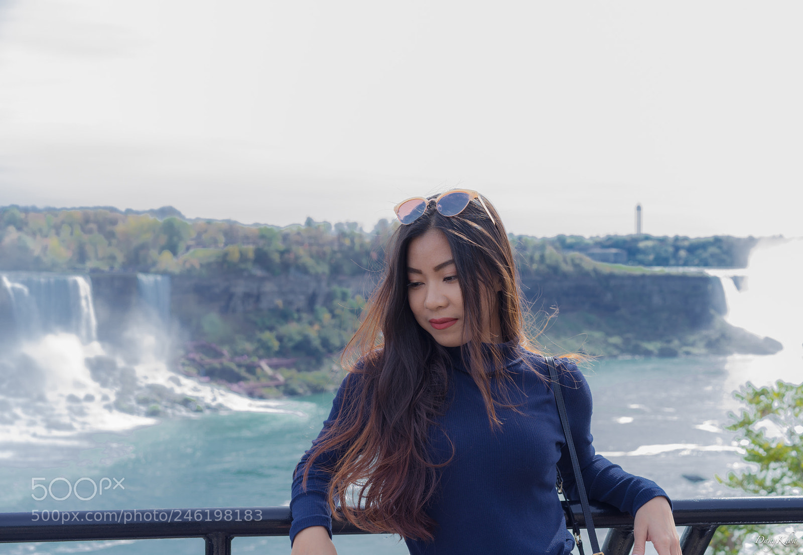 Sony a7 II sample photo. Missing the last fall photography