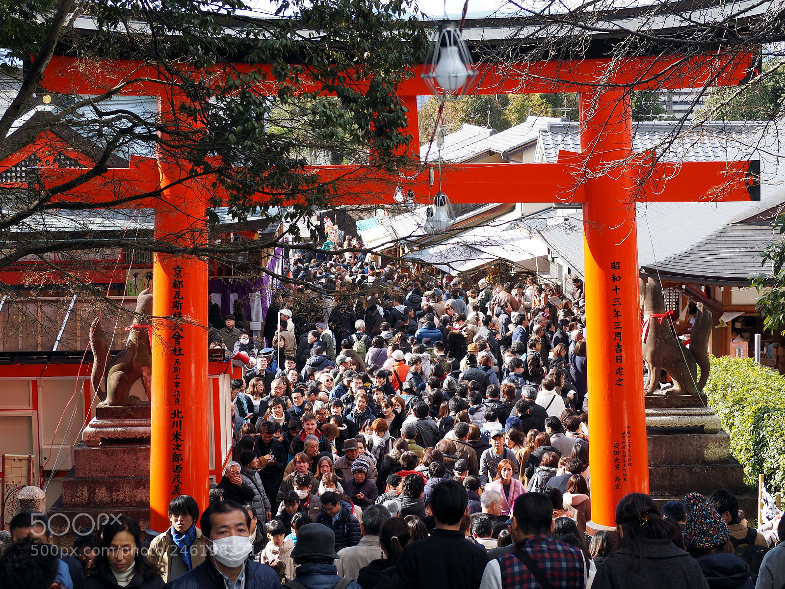 Olympus OM-D E-M10 II sample photo. More crowds photography