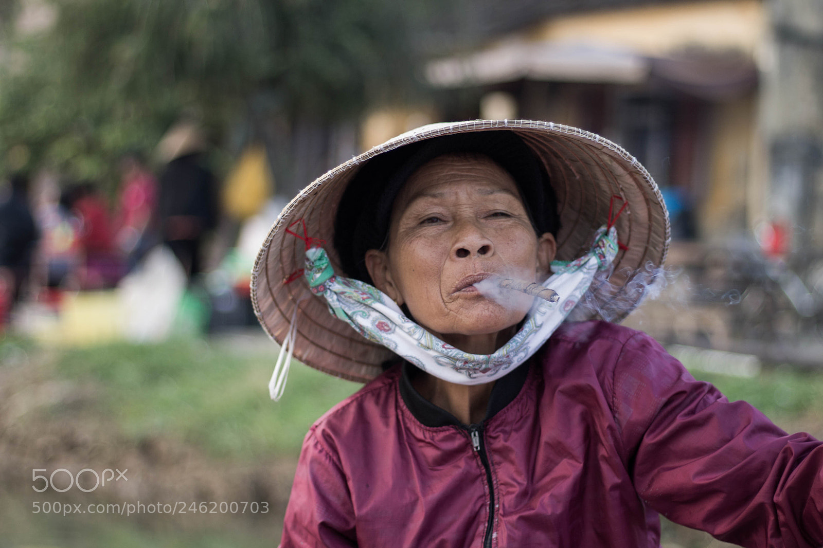 Canon EOS 1100D (EOS Rebel T3 / EOS Kiss X50) sample photo. A boat lady in photography