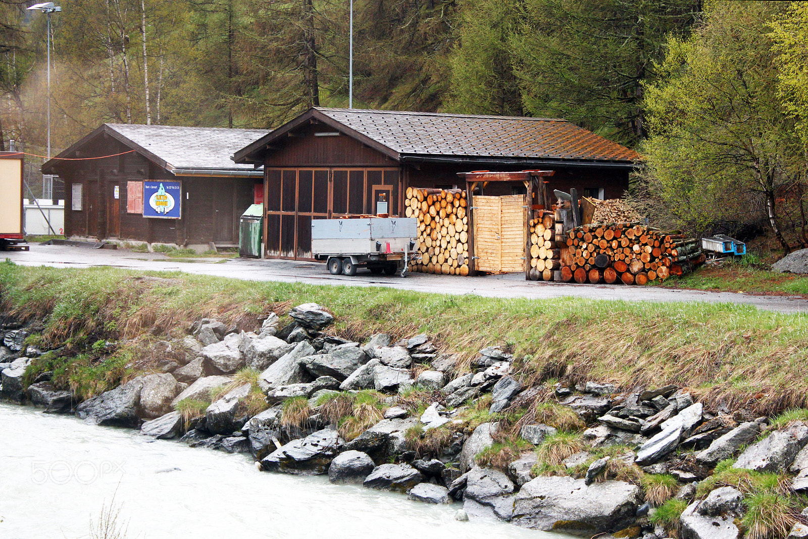 Canon EOS 500D (EOS Rebel T1i / EOS Kiss X3) sample photo. Zermatt, switzerland photography