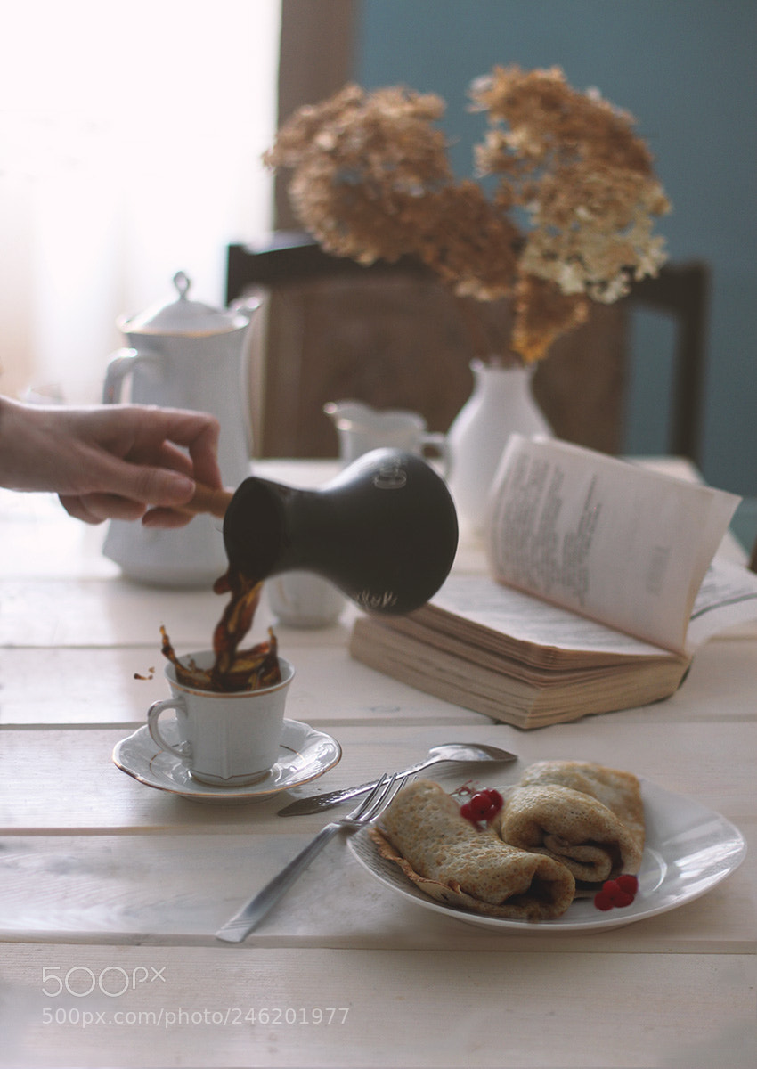 Canon EOS 600D (Rebel EOS T3i / EOS Kiss X5) sample photo. Morning coffee photography