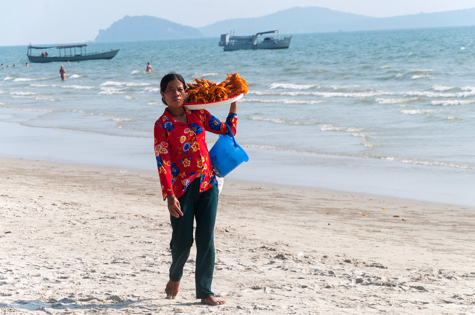 Nikon D5000 sample photo. Lobster lady photography