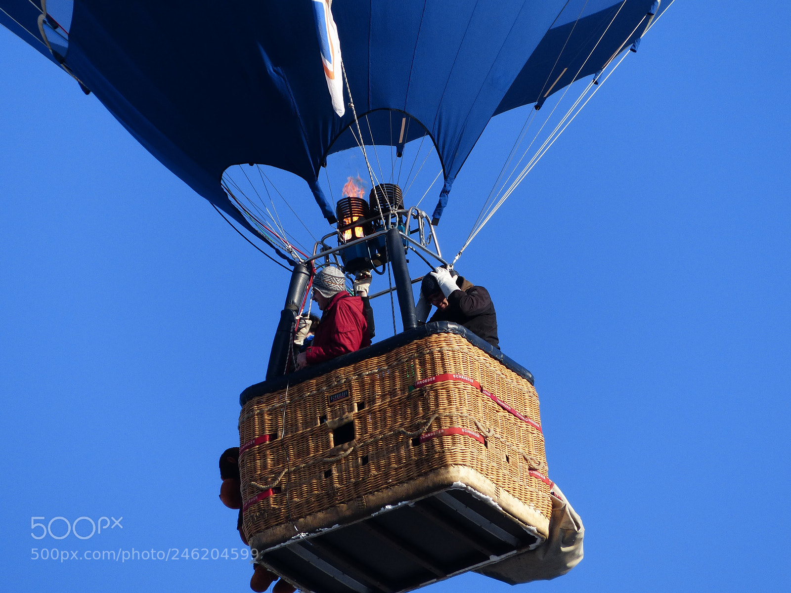 Panasonic Lumix DMC-FZ200 sample photo. Float photography