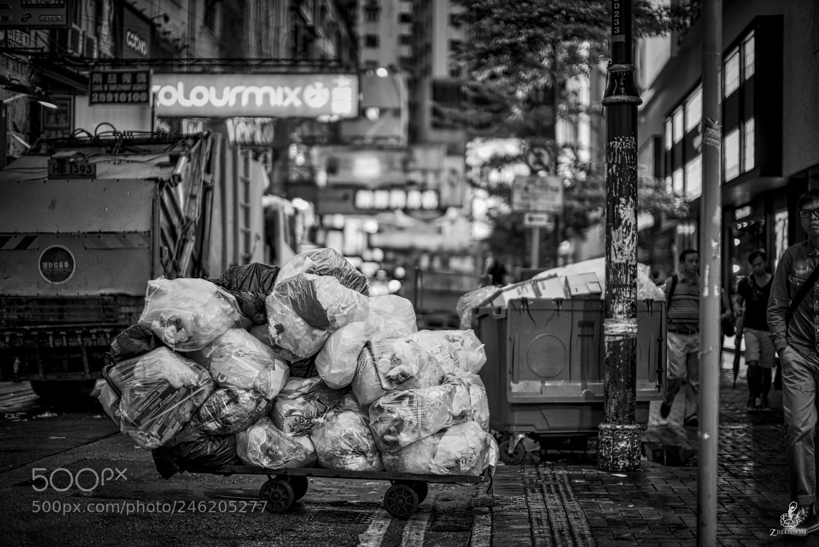 Leica M (Typ 240) sample photo. Garbage collection, causeway bay photography