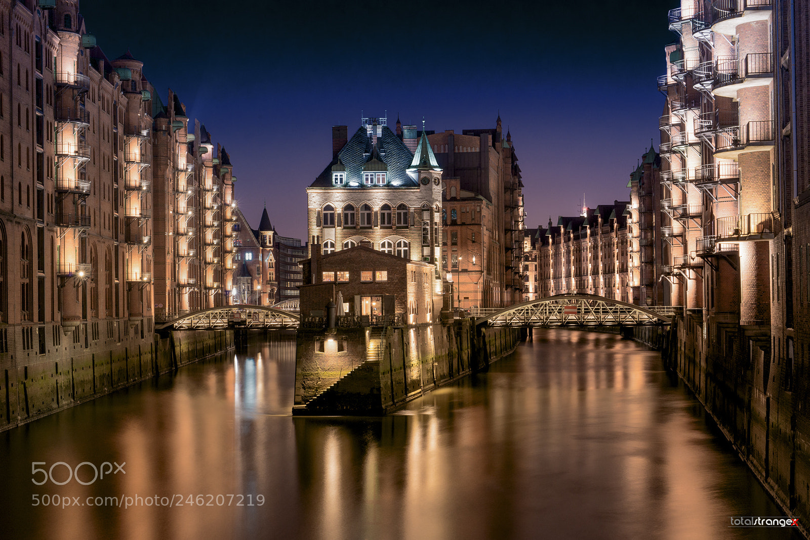 Nikon D800 sample photo. Hamburg classic (cv) photography