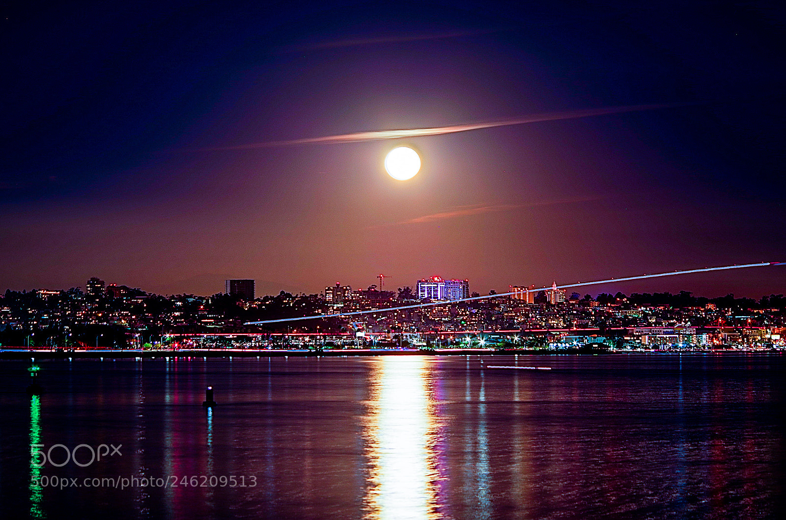 Pentax K-50 sample photo. Moon over lindbergh field photography