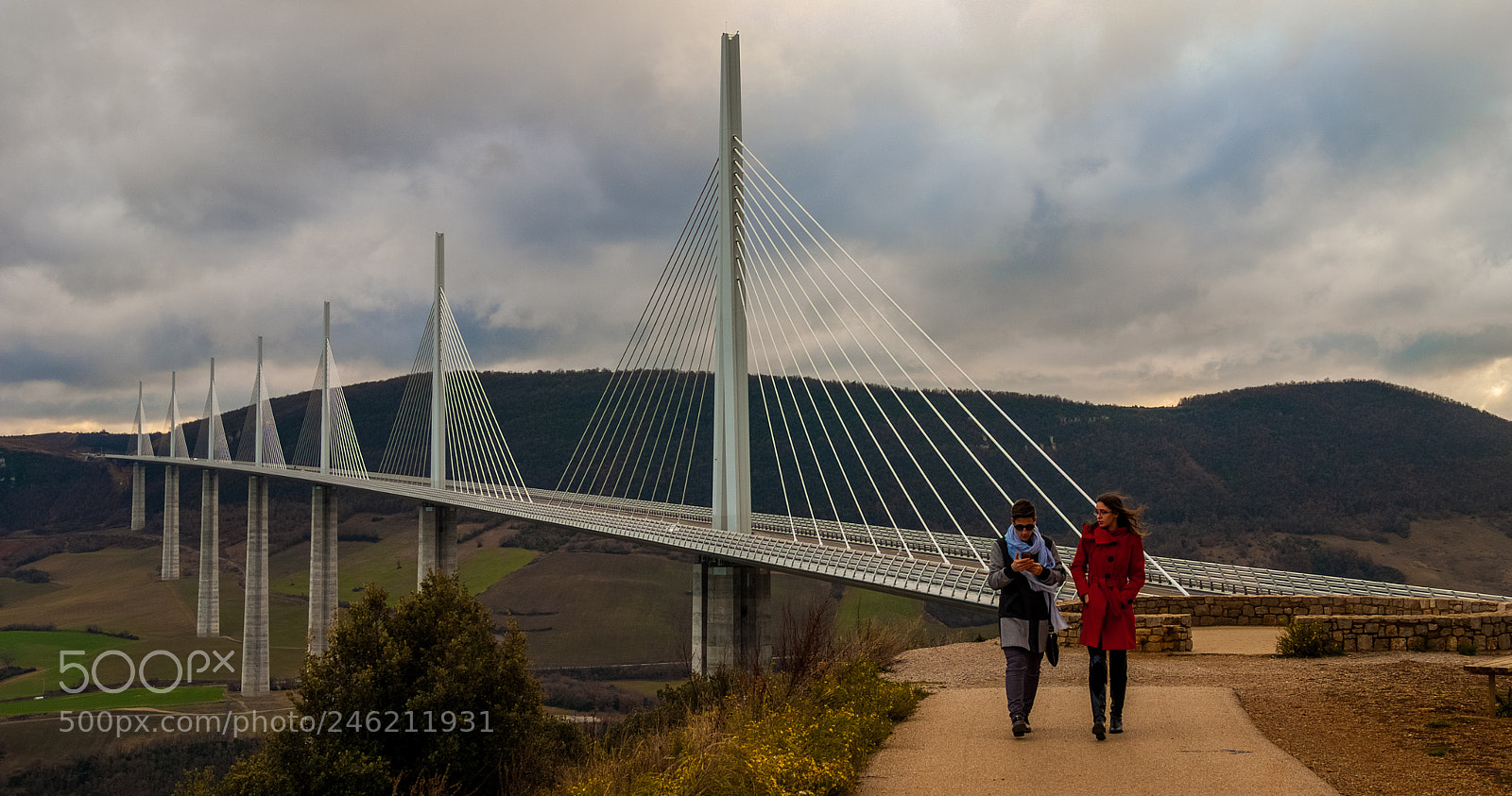 Fujifilm FinePix S5 Pro sample photo. Millau bridge photography