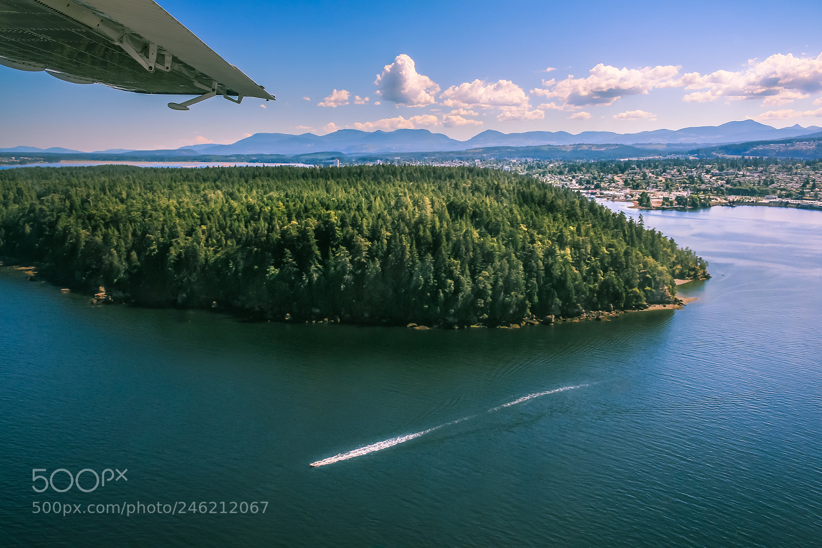 Canon EOS 700D (EOS Rebel T5i / EOS Kiss X7i) sample photo. Seaplane ride photography