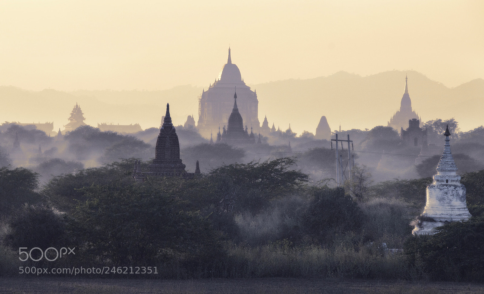 Canon EOS 70D sample photo. Morning in old bagan photography