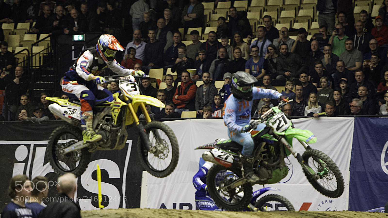 Nikon D3S sample photo. Stemningsbilled ved yamaha supercross photography