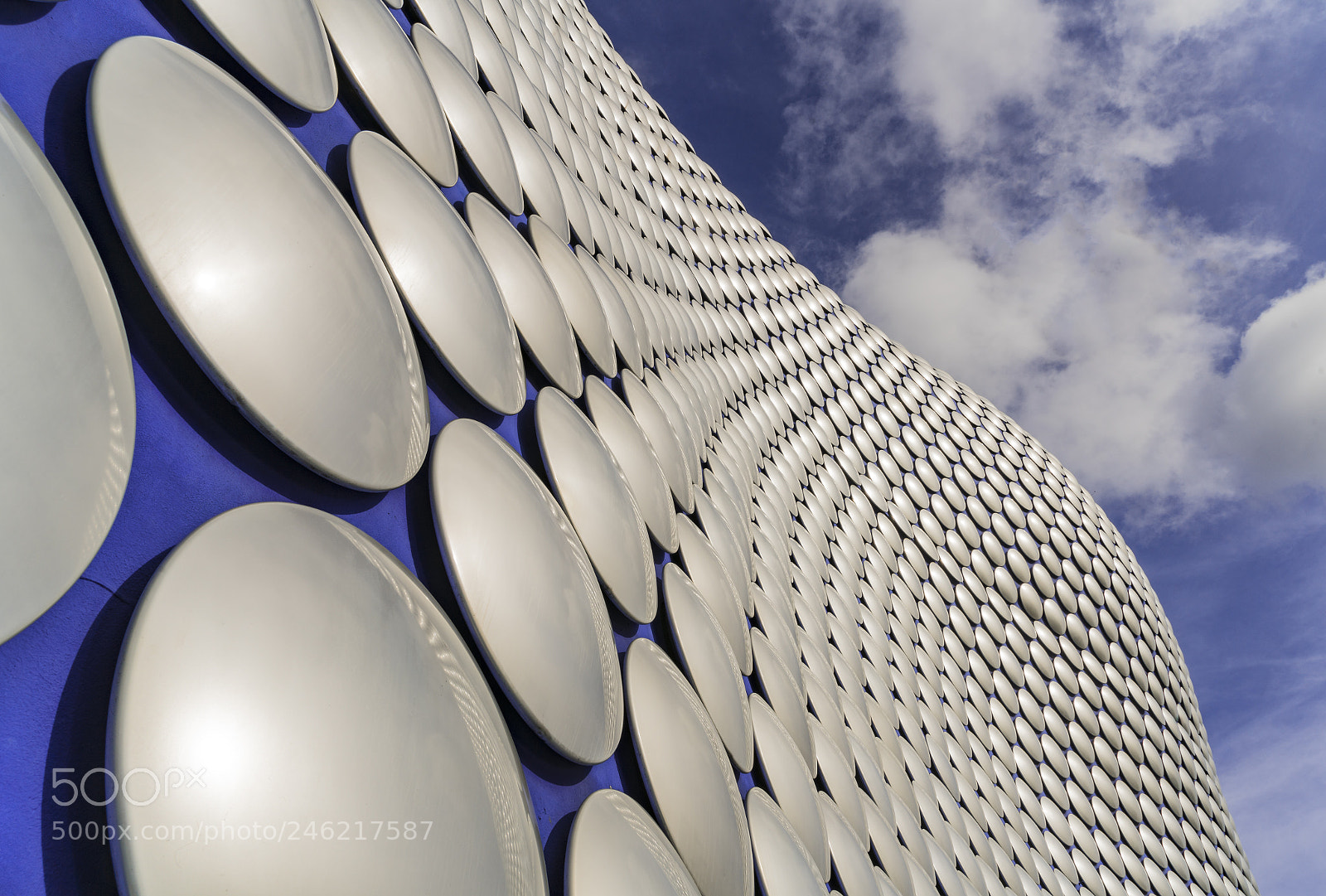 Sony a7R II sample photo. The iconic selfridge's building photography