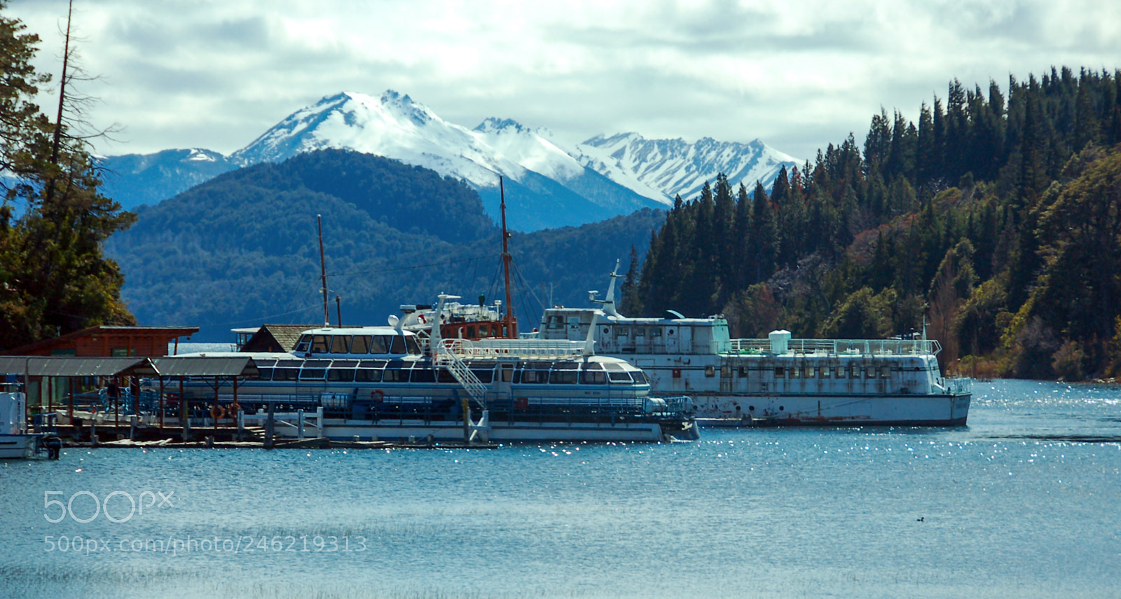 Nikon D50 sample photo. To see the wonders photography