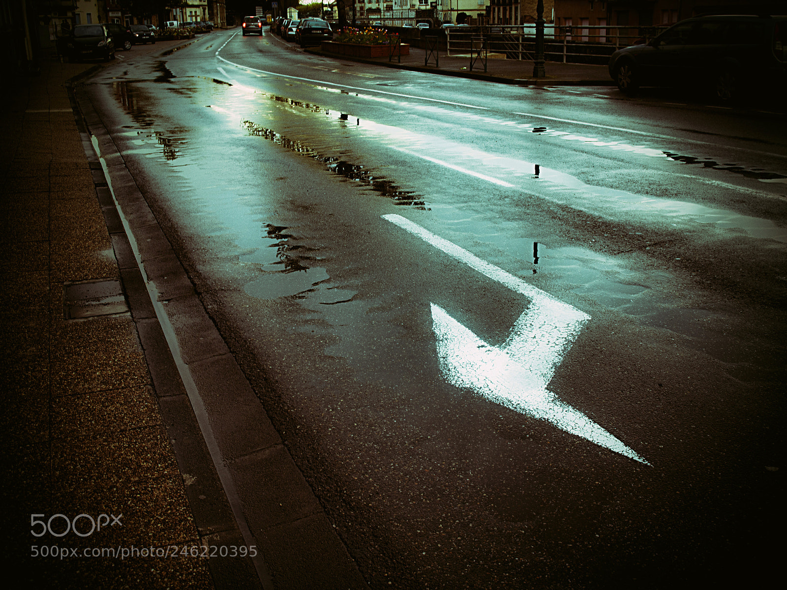 Panasonic Lumix DMC-G1 sample photo. Wet road photography