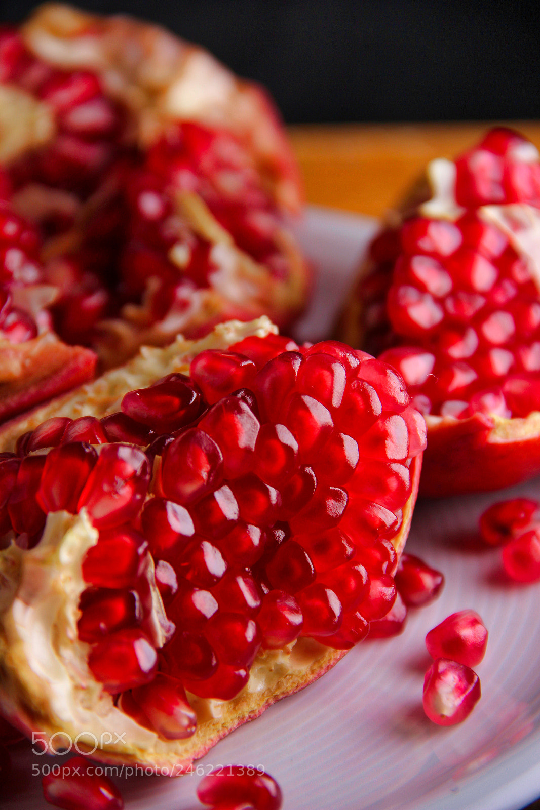 Canon EF-S 18-135mm F3.5-5.6 IS sample photo. Pomegranate photography