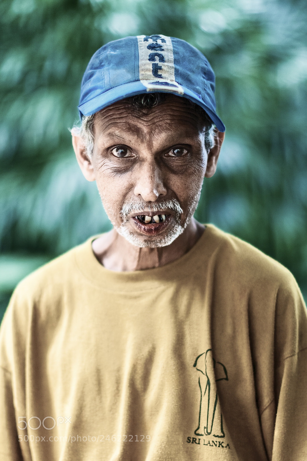 Canon EOS 40D sample photo. The beggar lankan man photography