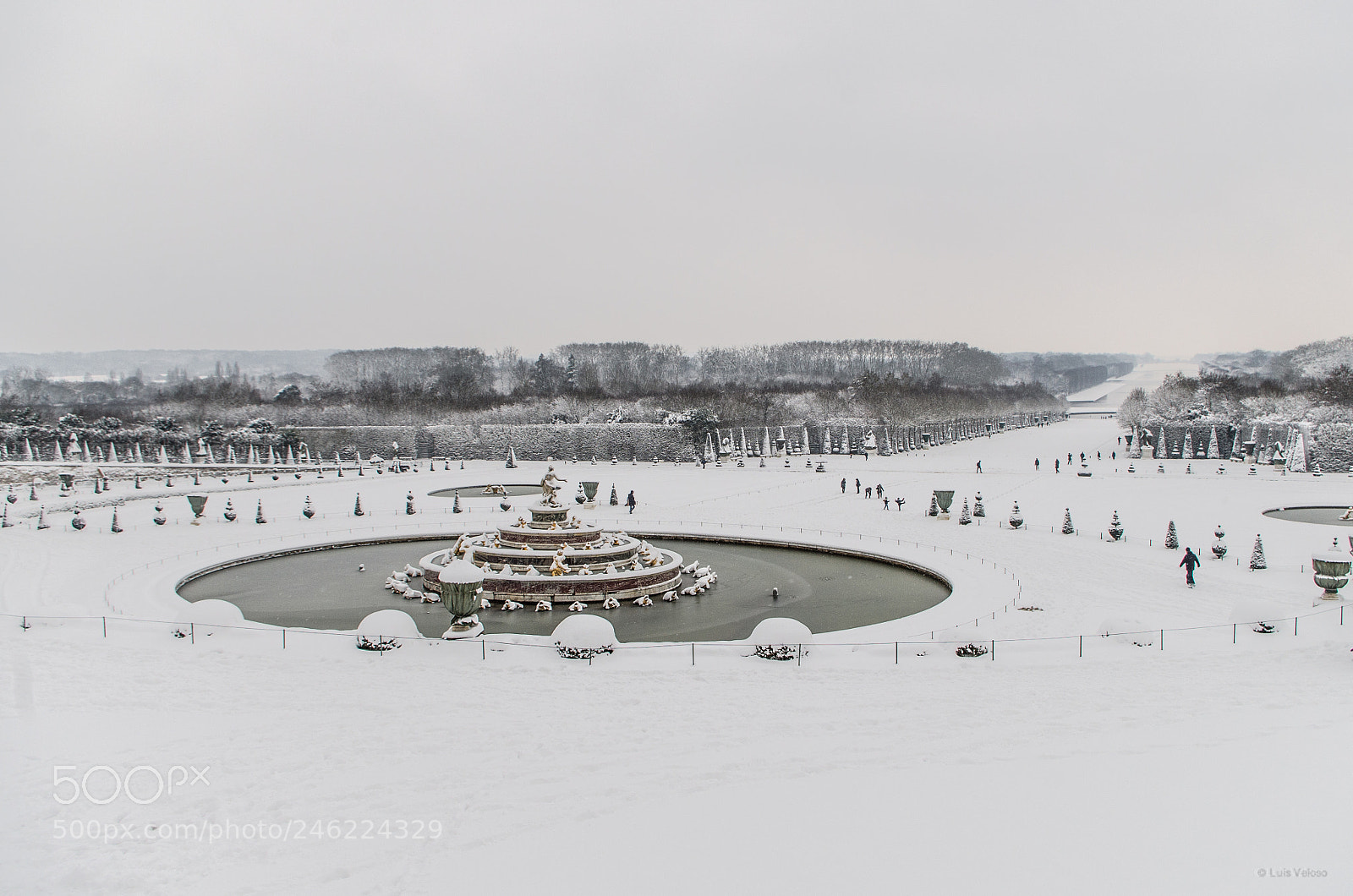 Pentax K-30 sample photo. Versailles all white photography