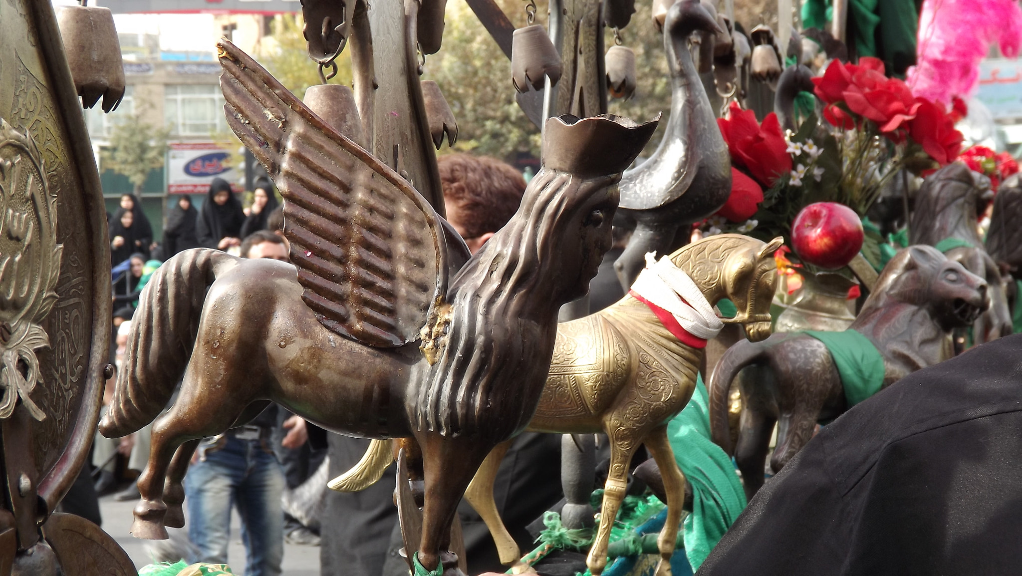 FujiFilm FinePix S3200 (FinePix S3250) sample photo. Ashora mourners in iran photography