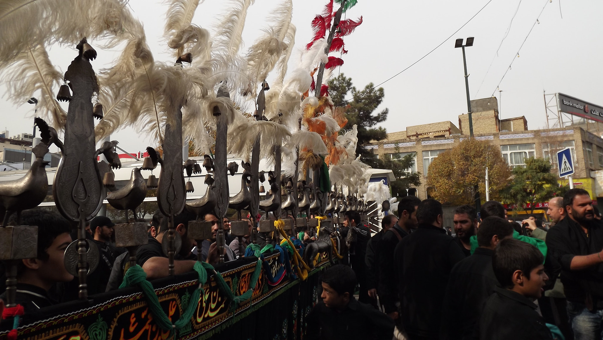 FujiFilm FinePix S3200 (FinePix S3250) sample photo. Ashora mourners in iran photography