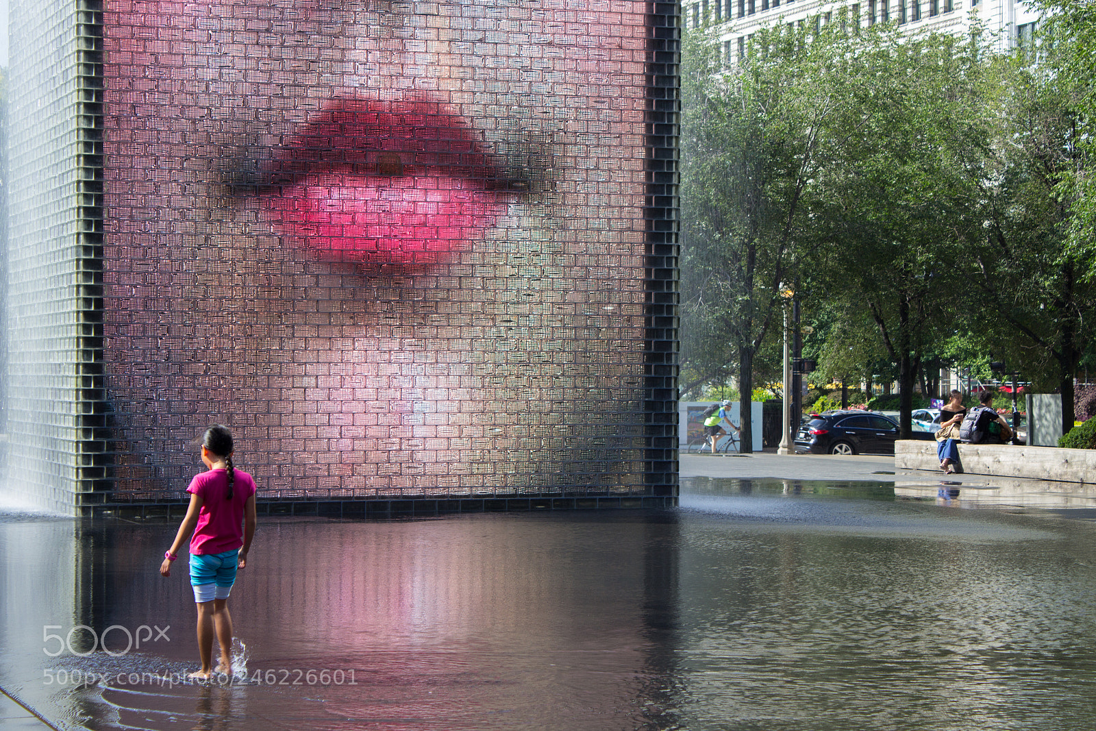 Canon EOS 600D (Rebel EOS T3i / EOS Kiss X5) sample photo. Crown fountain photography
