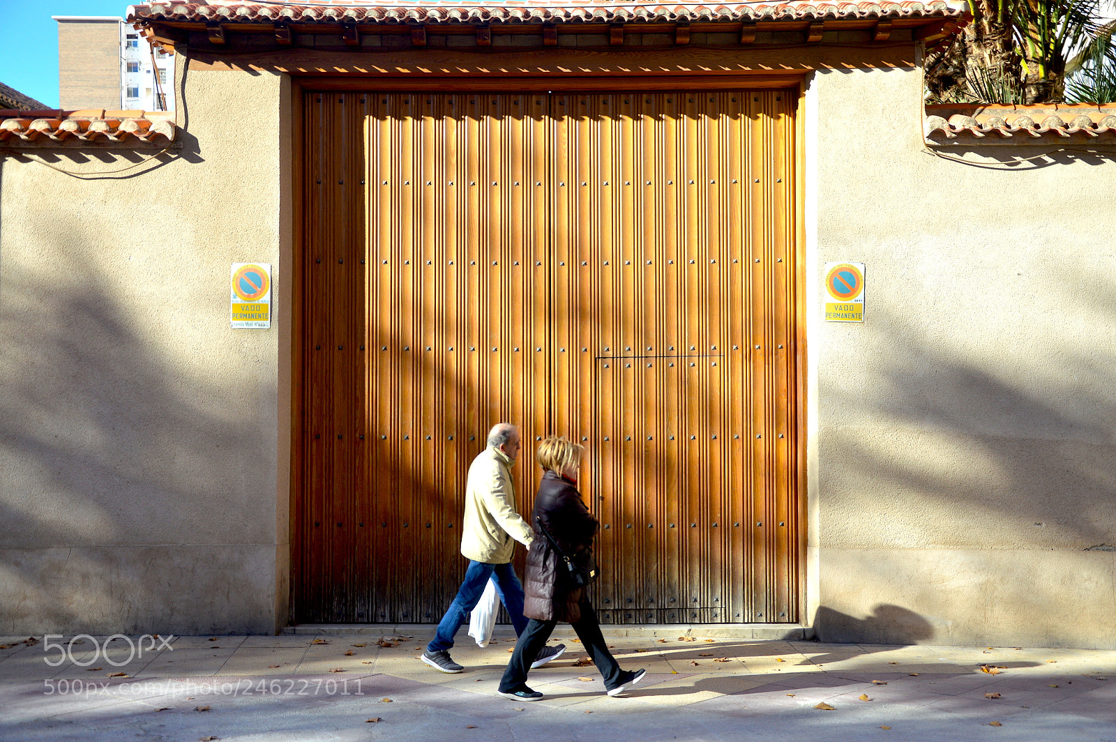 Nikon D3200 sample photo. Pedestrians and shadows photography