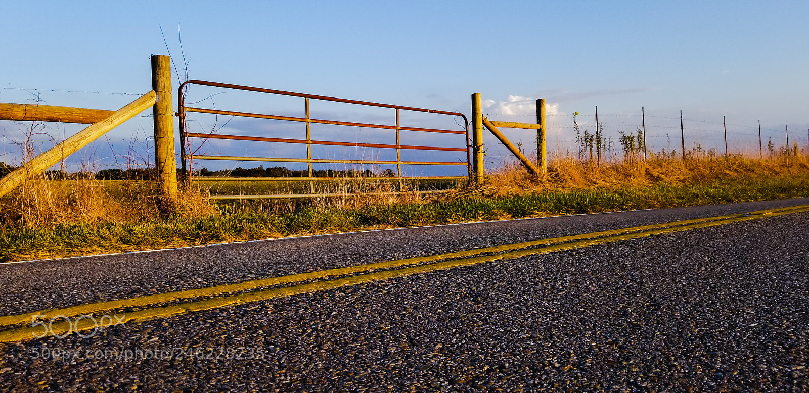 Samsung Galaxy S8 sample photo. Country road photography