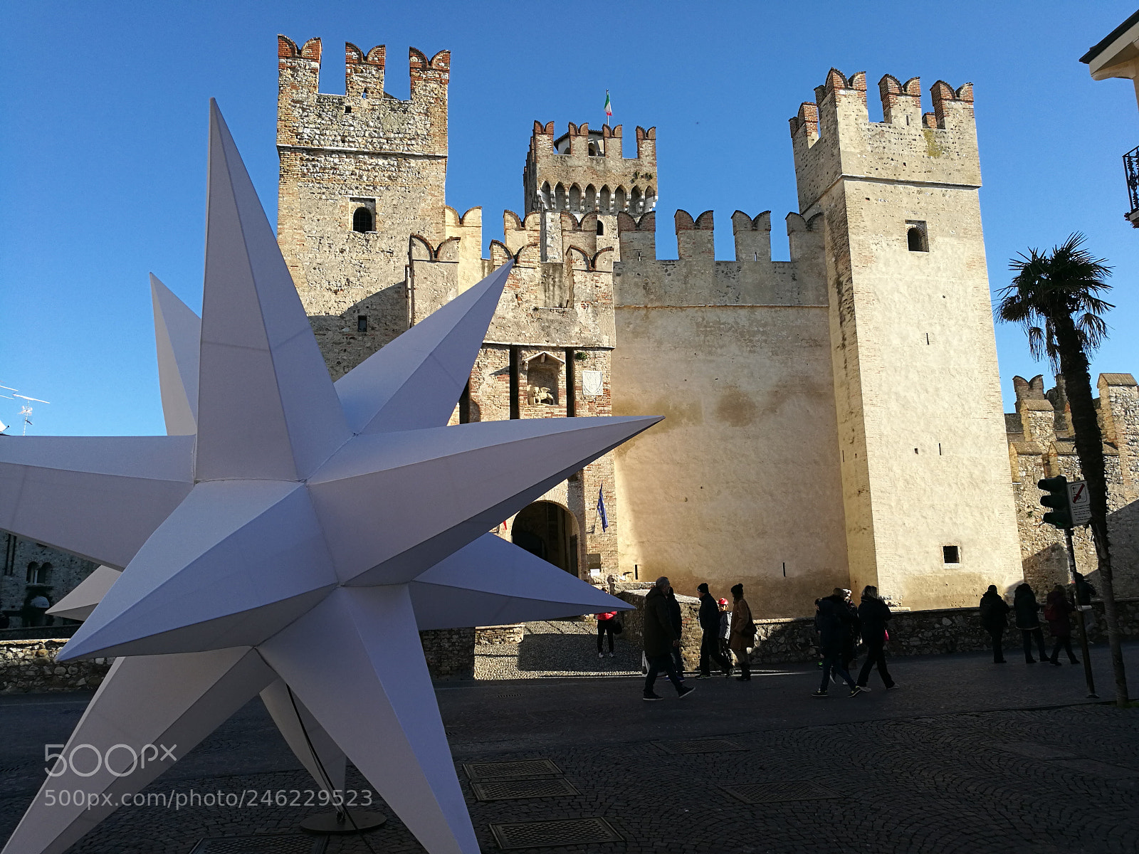 HUAWEI Honor 8 sample photo. Sirmione castle photography