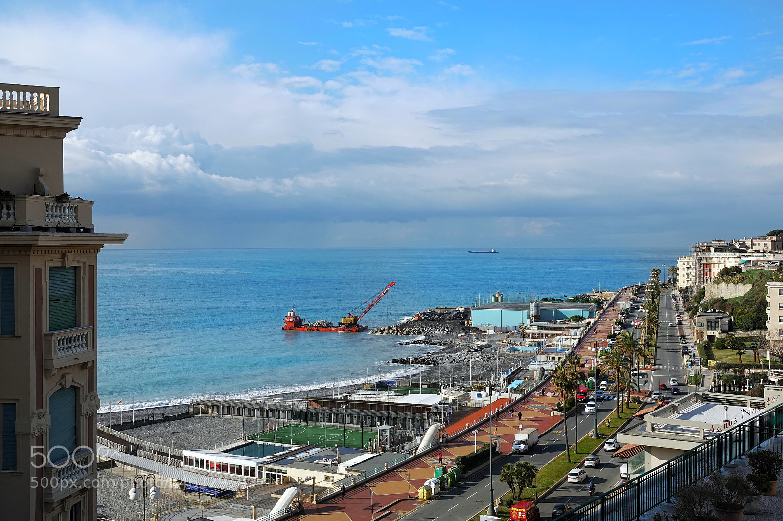 Sony Cyber-shot DSC-RX10 IV sample photo. Live city! photography