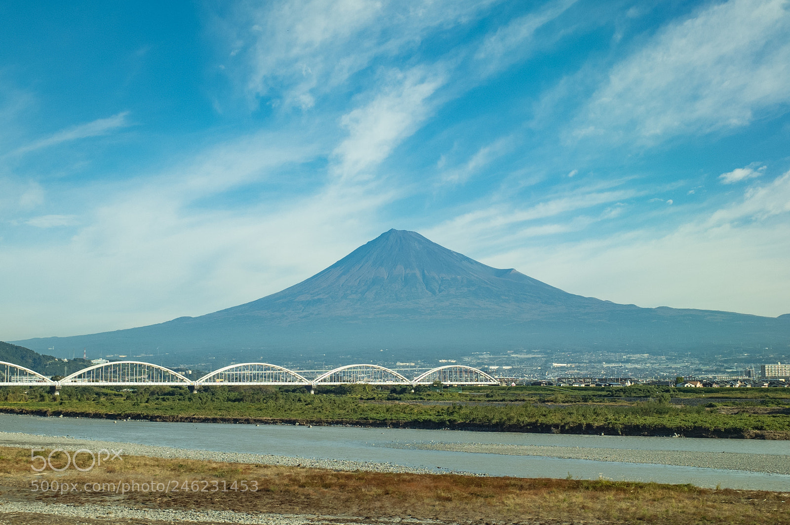 Ricoh GR II sample photo. Mt.fuji from shinkansen in photography