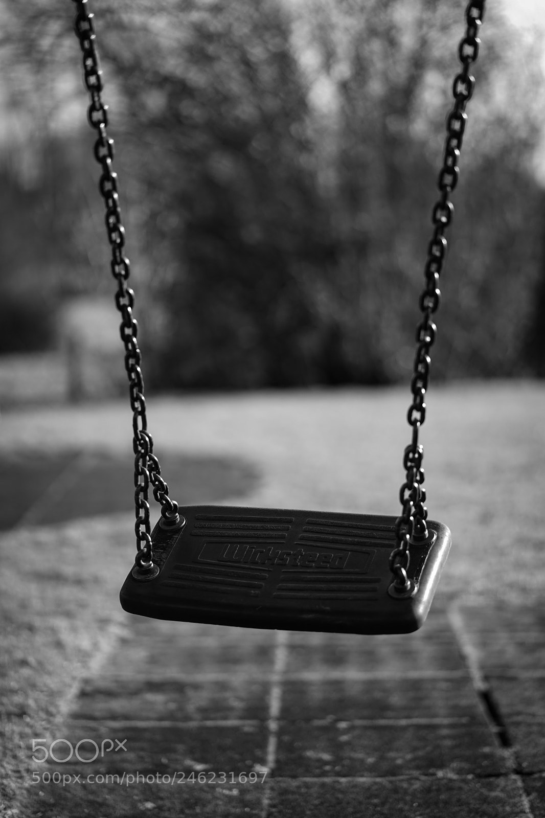 Sony a7 II sample photo. Swinging photography