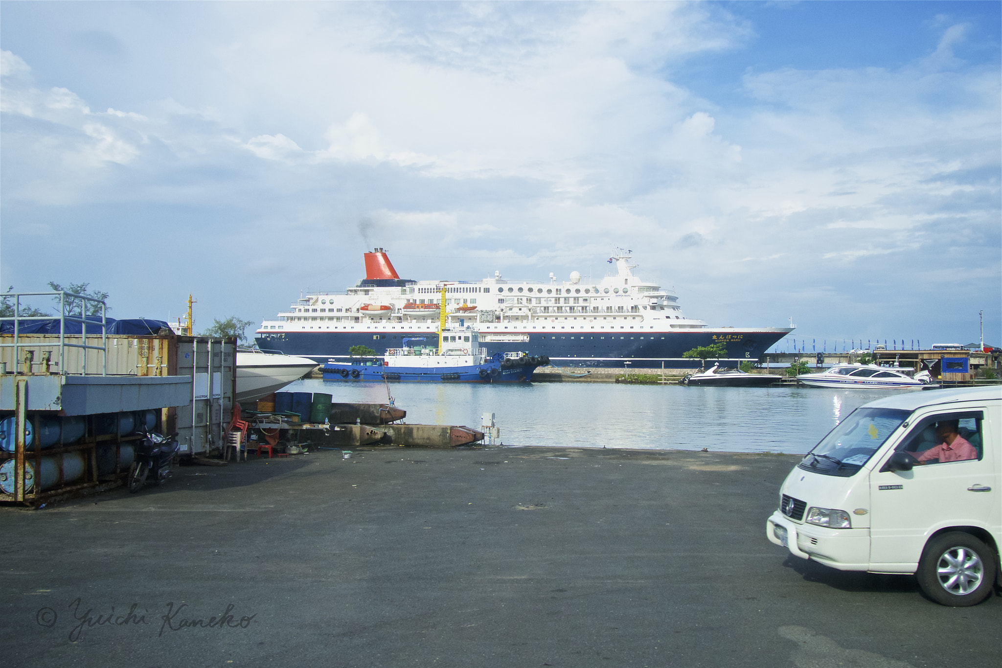 Panasonic Lumix DMC-GX85 (Lumix DMC-GX80 / Lumix DMC-GX7 Mark II) sample photo. Good morning nippon maru!! photography