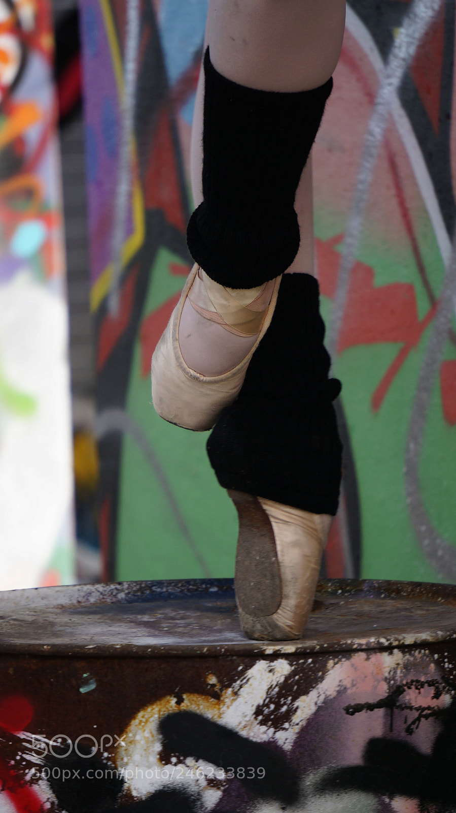Sony Alpha NEX-6 sample photo. Ballerina on graffiti photography