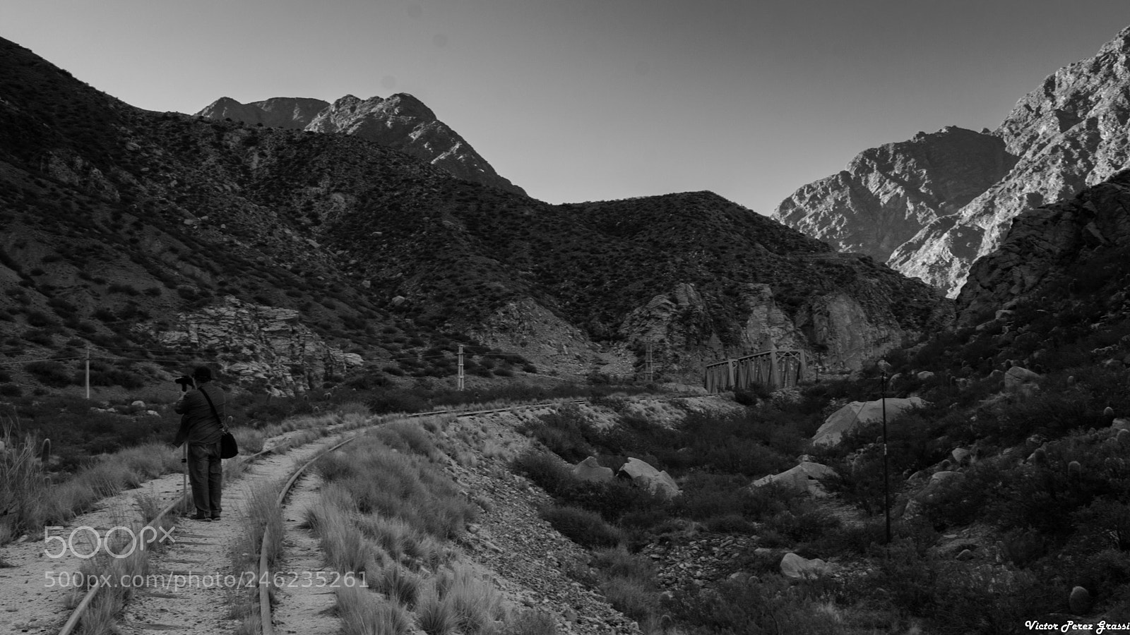 Nikon D7200 sample photo. Old train tracks photography