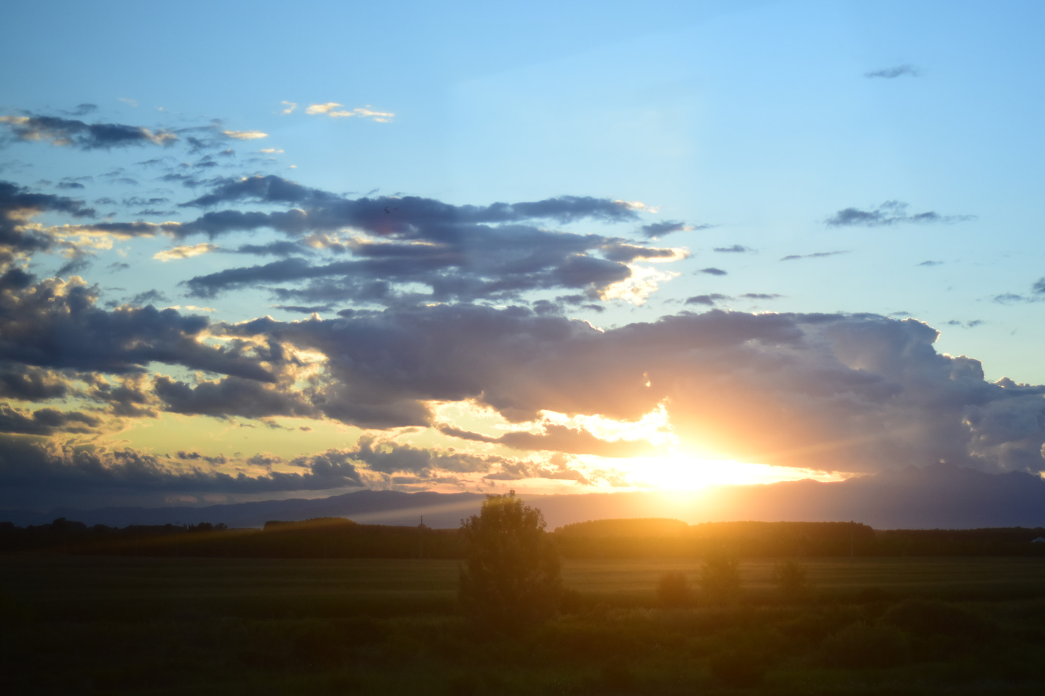 Nikon D5500 + Nikon AF Nikkor 50mm F1.8D sample photo. Sunset in austria photography