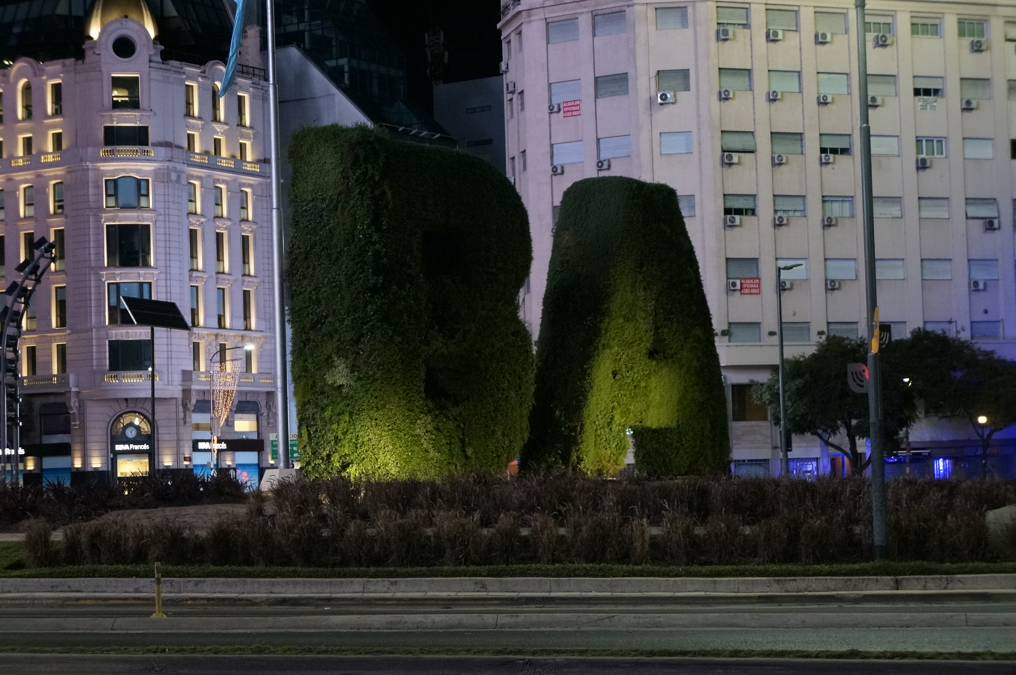Sony E 18-55mm F3.5-5.6 OSS sample photo. Night in buenos aires photography