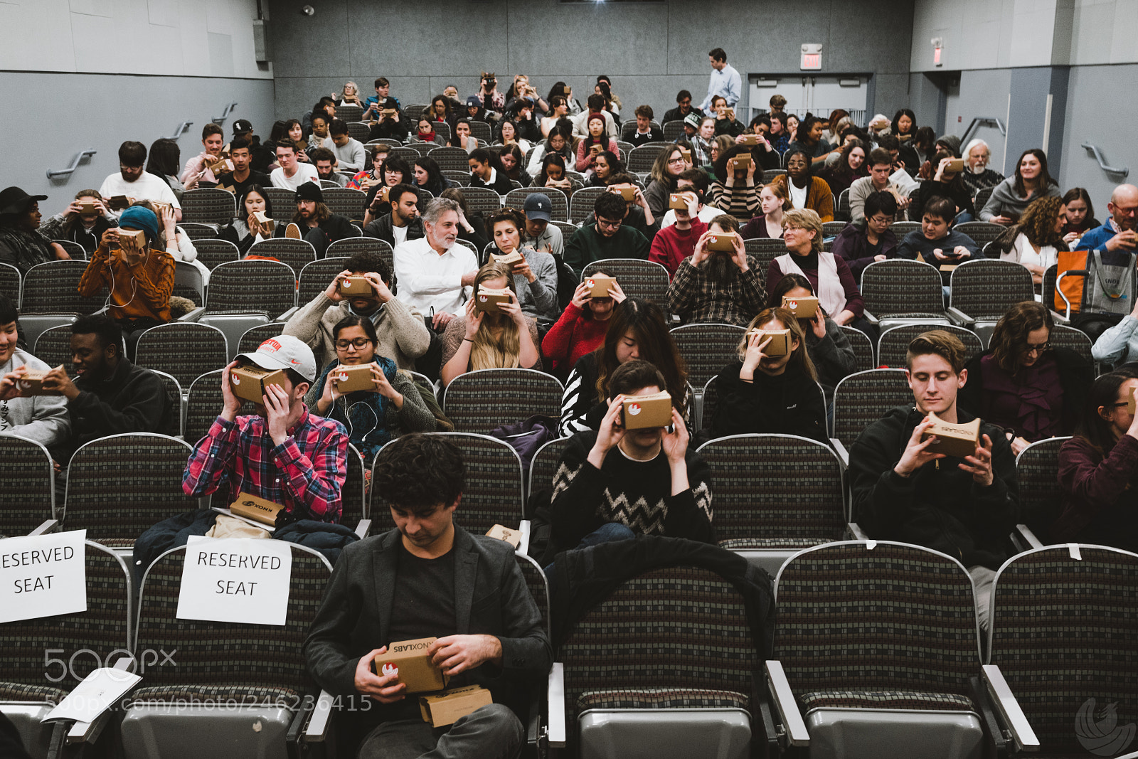 Sony a7R II sample photo. A theater full of photography