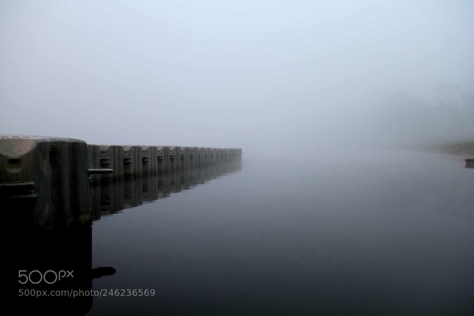 Canon EF-S 18-200mm F3.5-5.6 IS sample photo. Deslumbramento photography